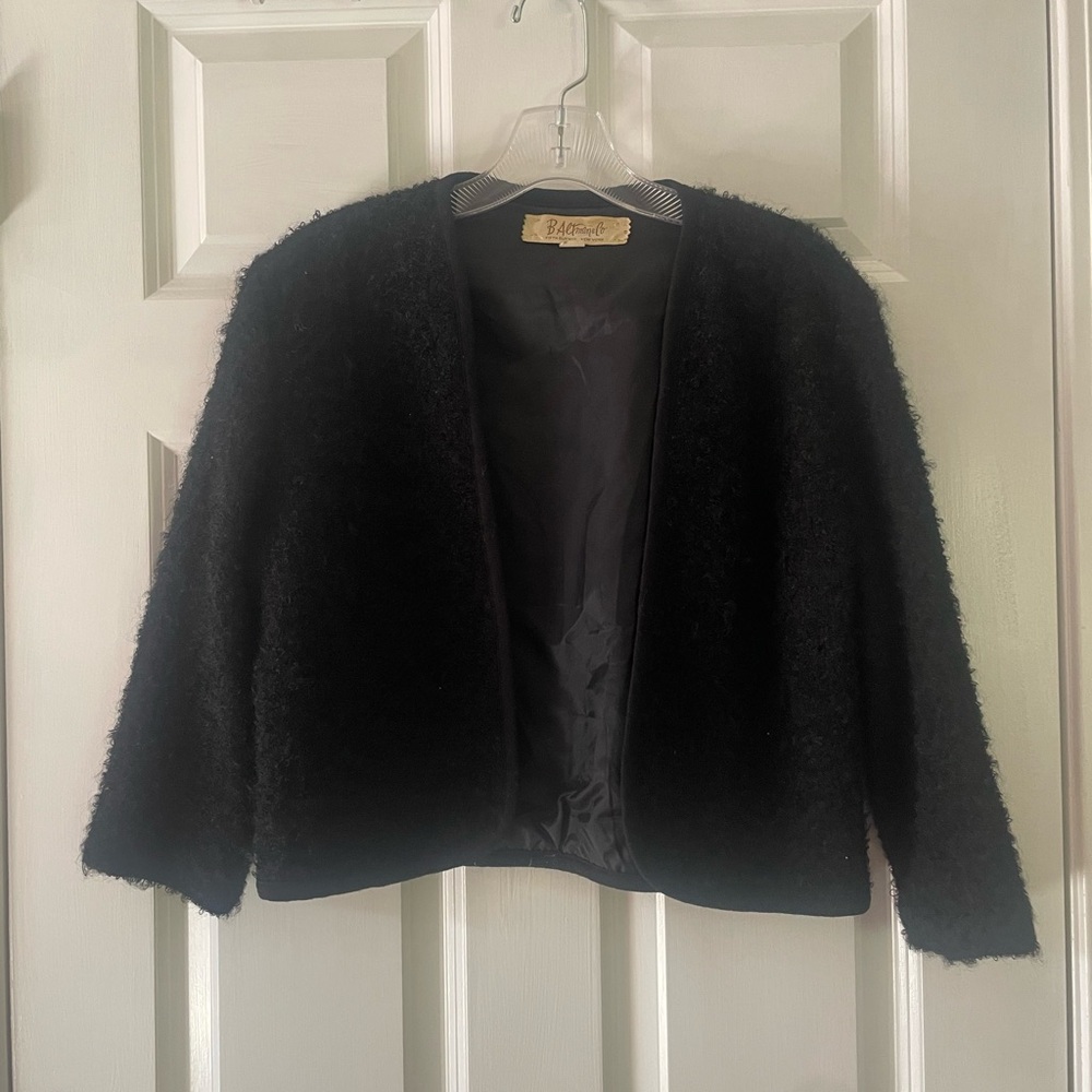 Elegant Vintage Black Women's Shrug